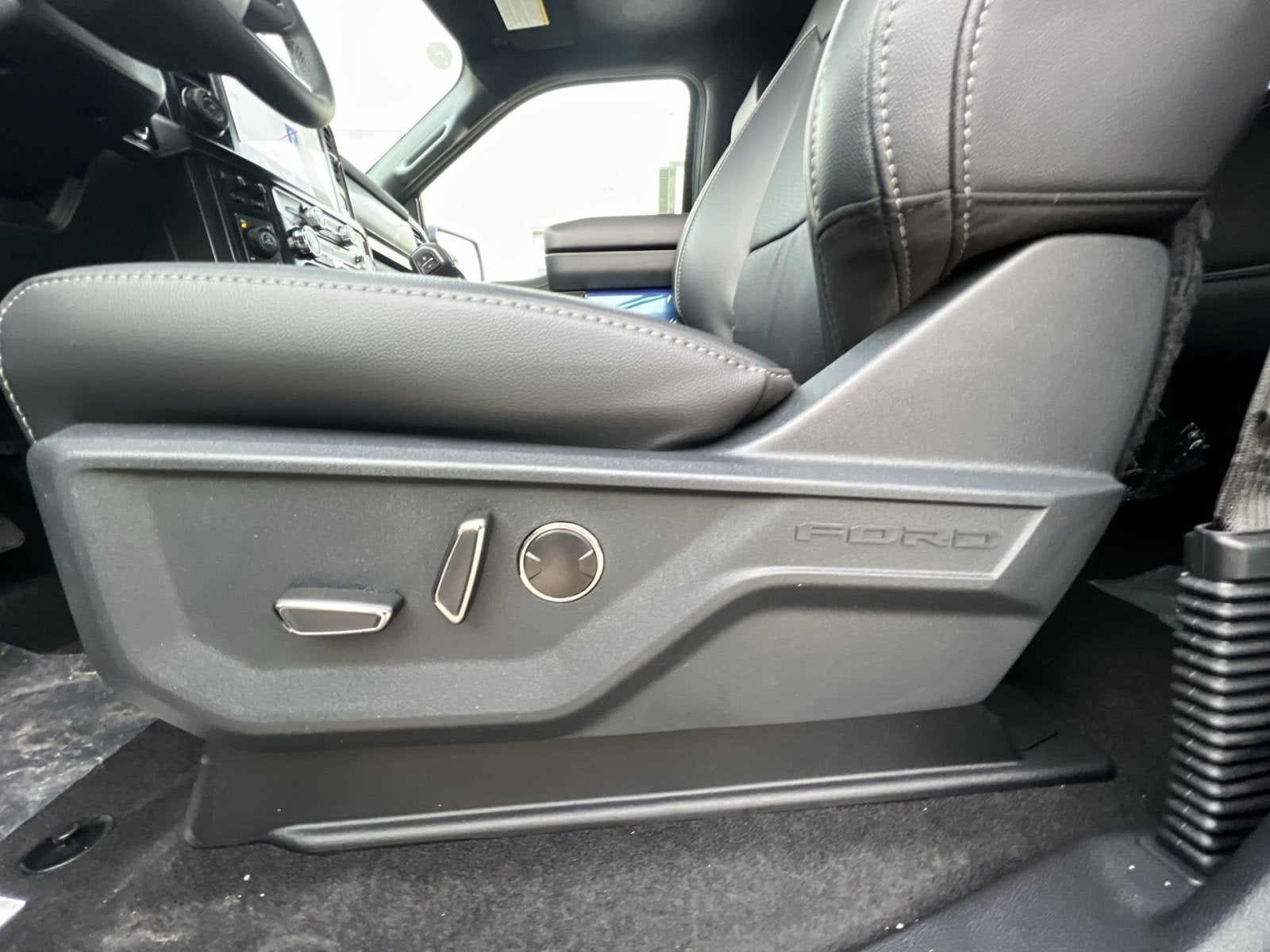 2026 Ford F-150 Lariat Hybrid