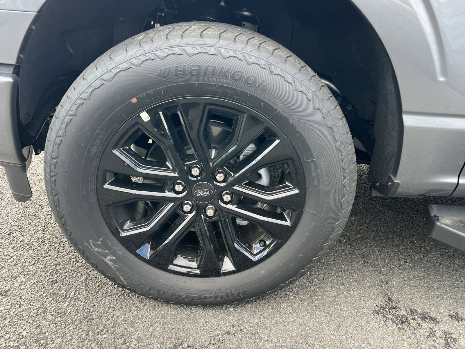 2025 Ford F-150 Lariat Hybrid