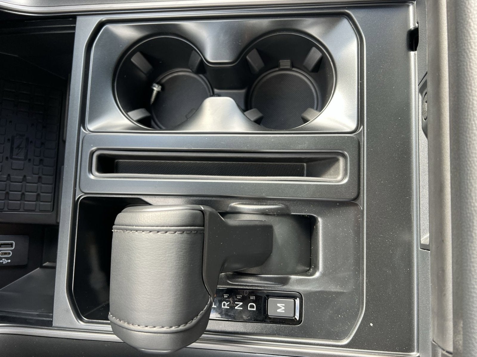 2025 Ford F-150 Lariat Hybrid