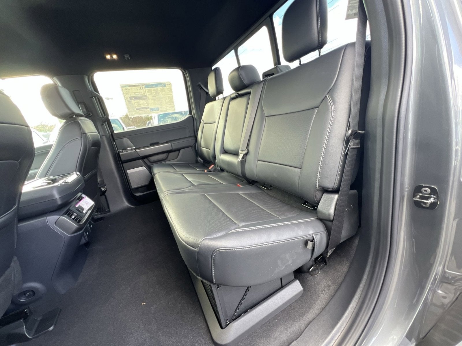 2025 Ford F-150 Lariat Hybrid