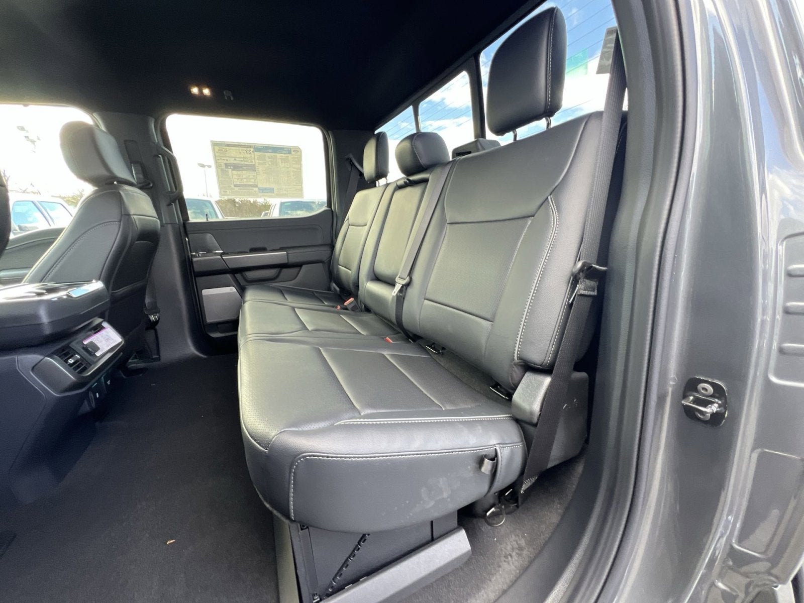 2025 Ford F-150 Lariat Hybrid