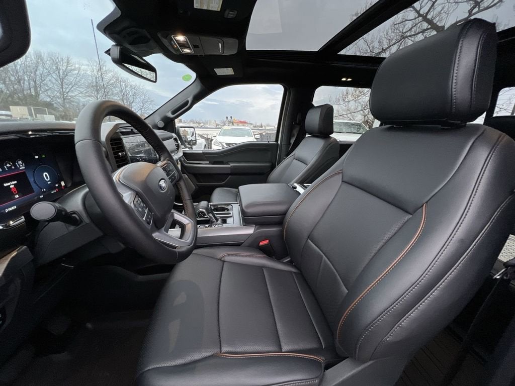 2025 Ford F-150 Lariat Hybrid