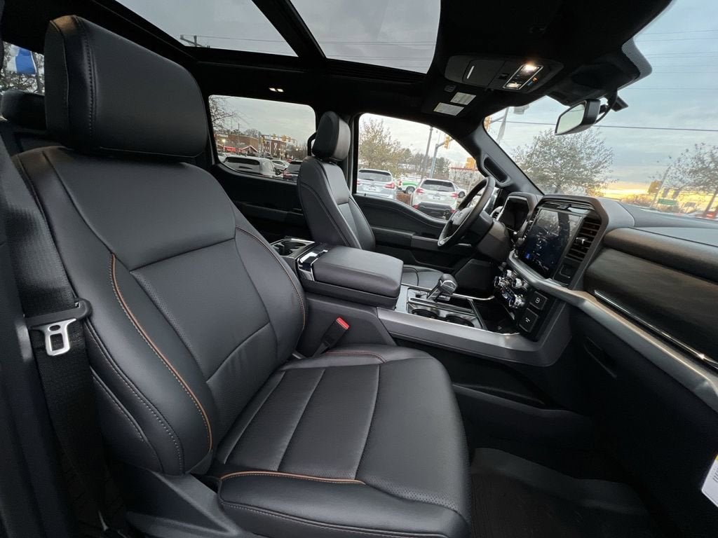 2025 Ford F-150 Lariat Hybrid