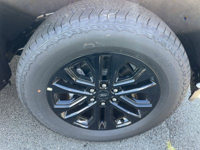 2025 Ford F-150 Lariat Hybrid