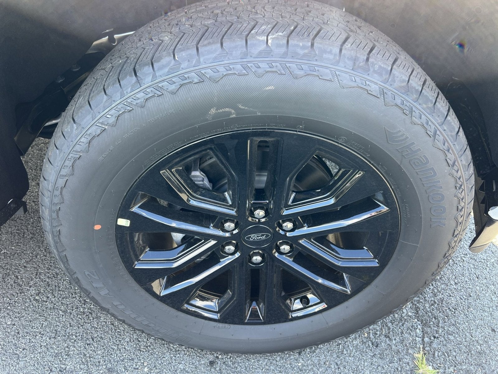 2025 Ford F-150 Lariat Hybrid