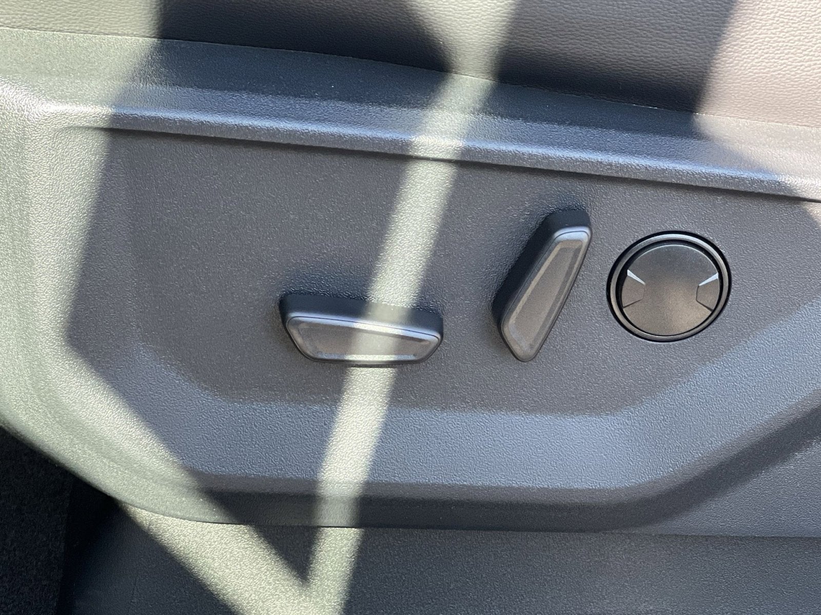 2025 Ford F-150 Lariat Hybrid