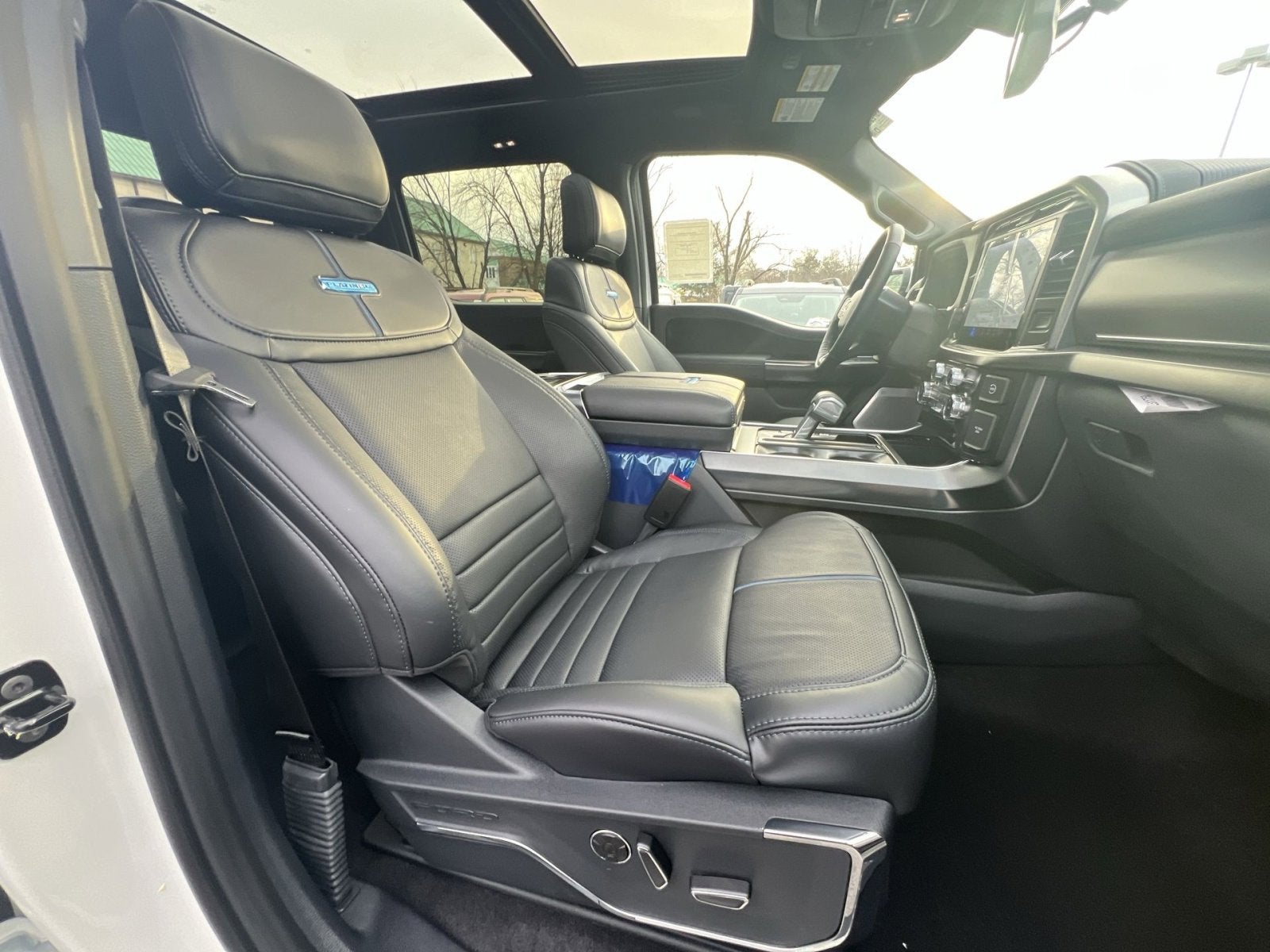 2025 Ford F-150 Platinum Hybrid