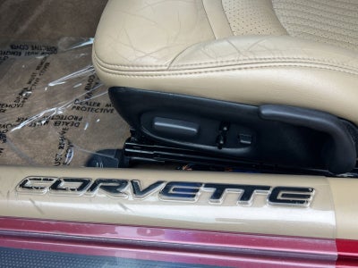 2000 Chevrolet Corvette Base