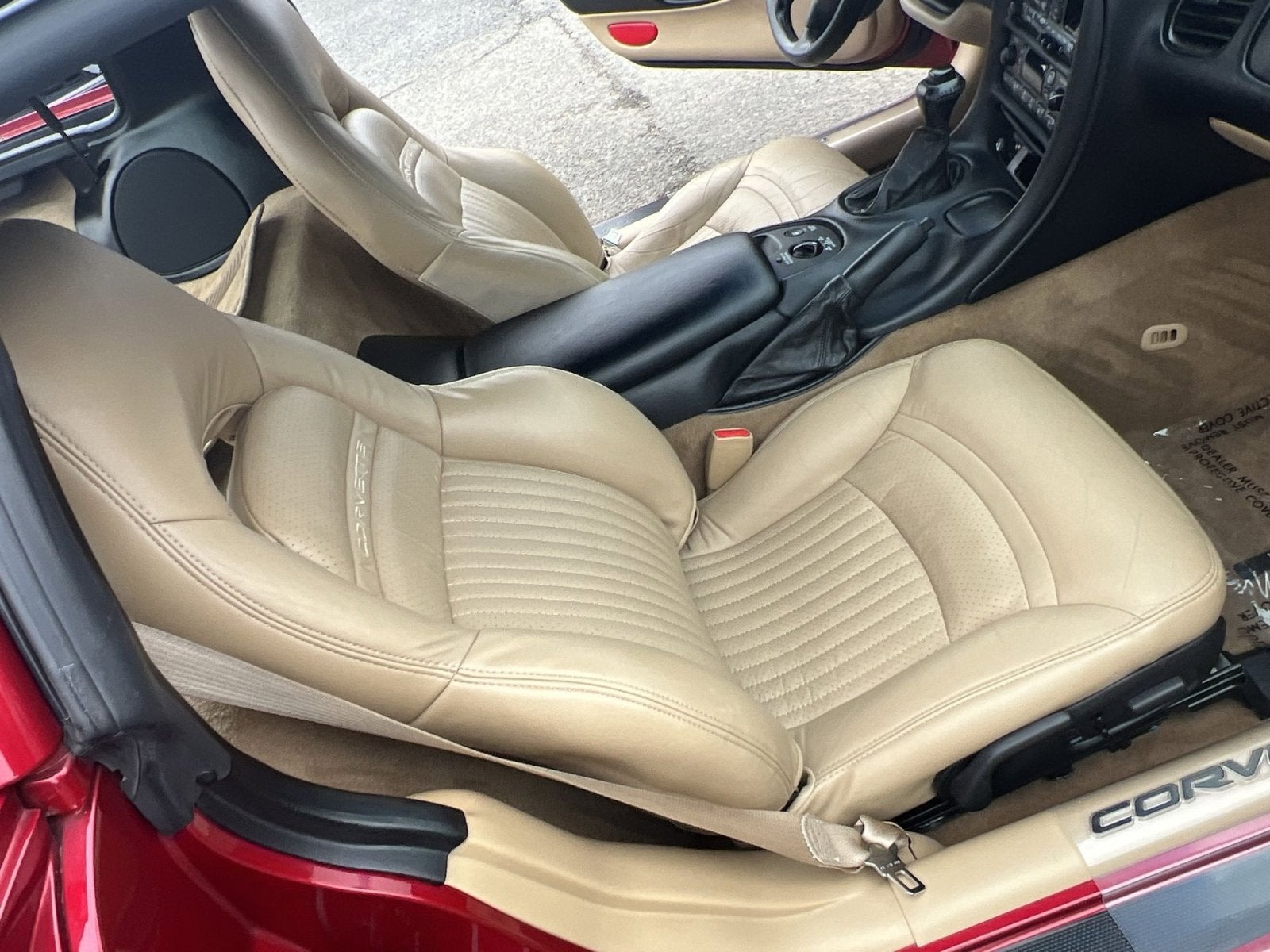 2000 Chevrolet Corvette Base