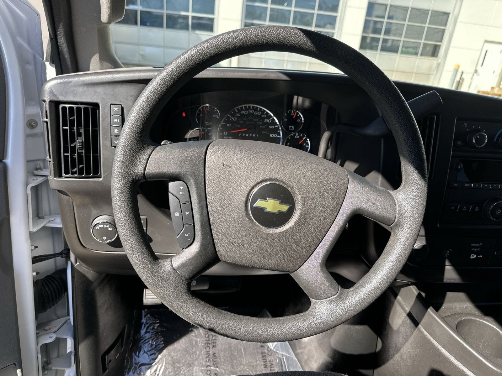 2025 Chevrolet Express 3500 LT