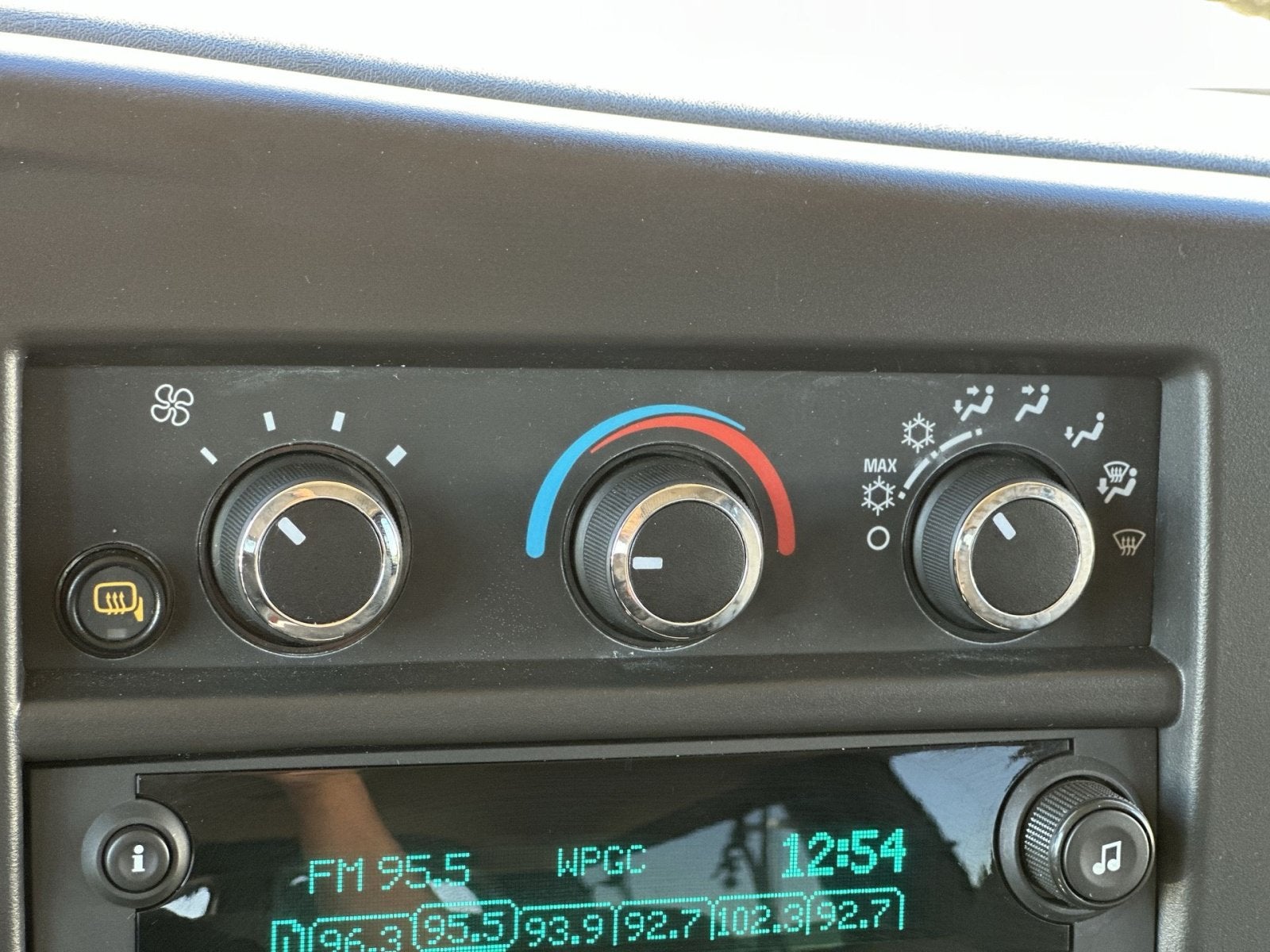 2025 Chevrolet Express 3500 LT