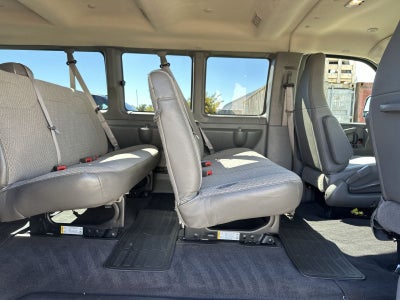 2025 Chevrolet Express 3500 LT