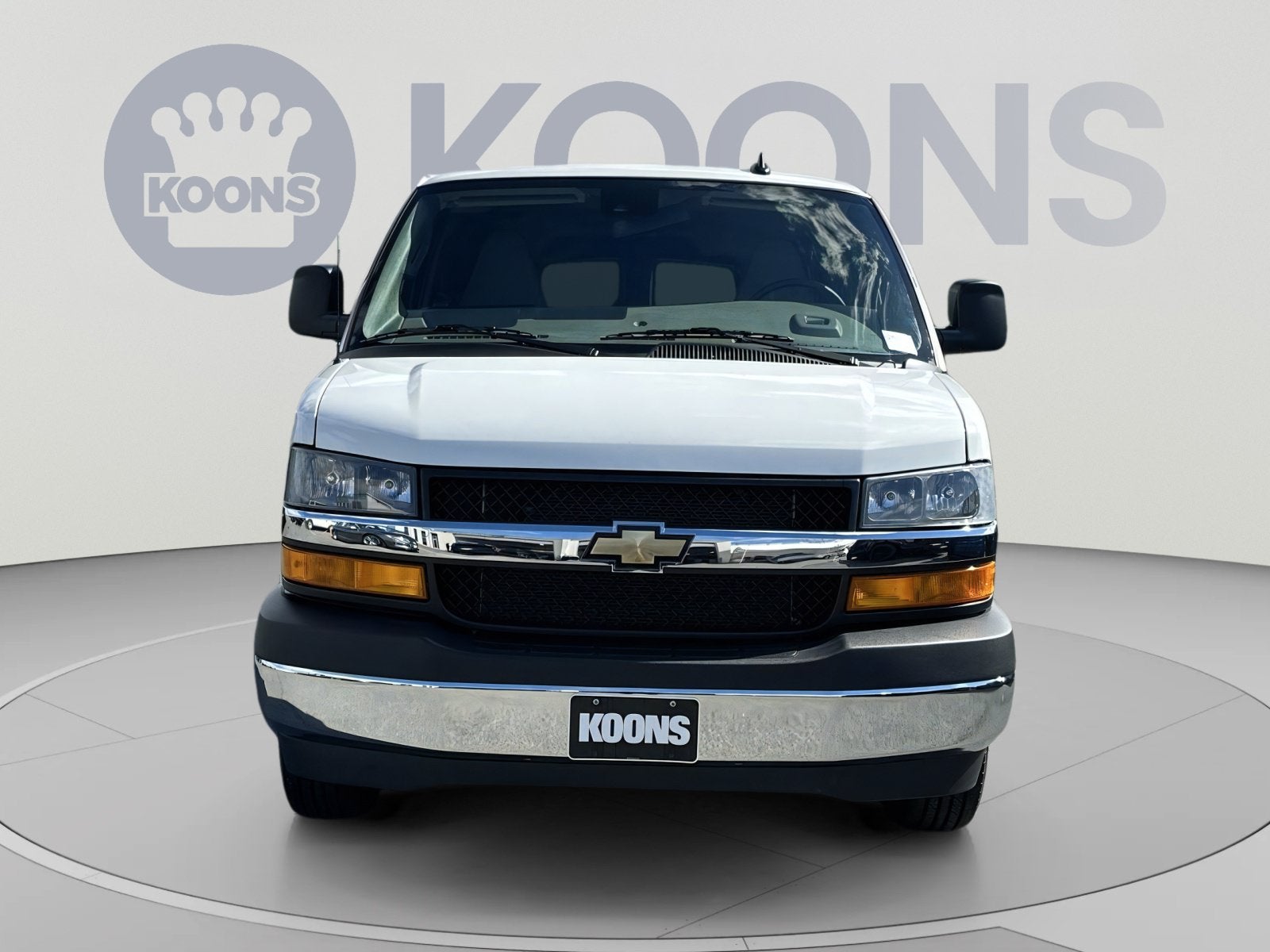 2025 Chevrolet Express 3500 LT
