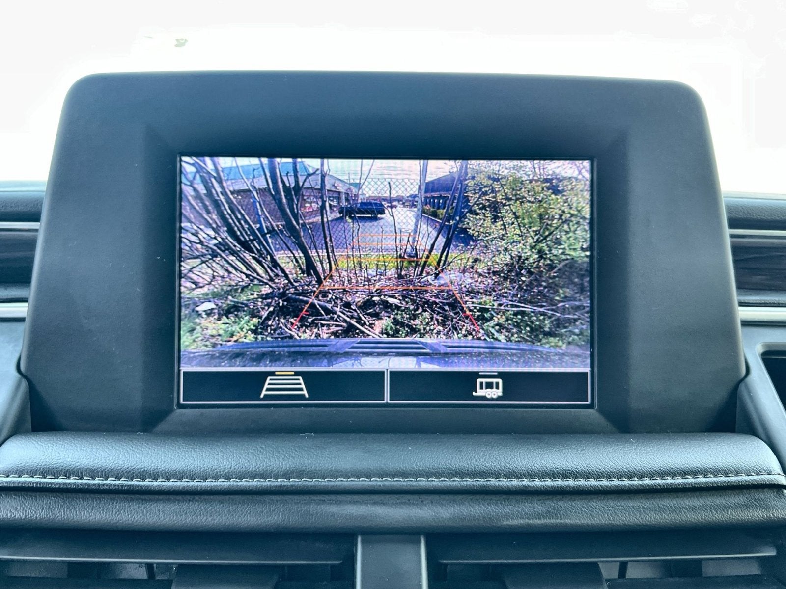 2023 Chevrolet Suburban LS