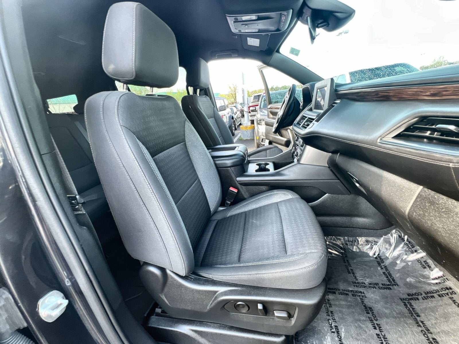 2023 Chevrolet Suburban LS