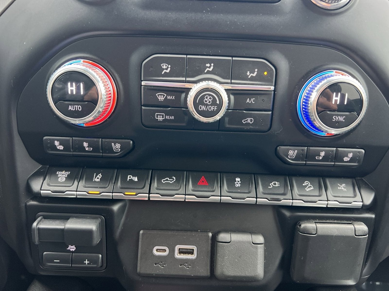 2023 GMC Sierra 2500HD Denali