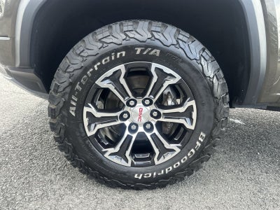 2023 GMC Canyon AT4