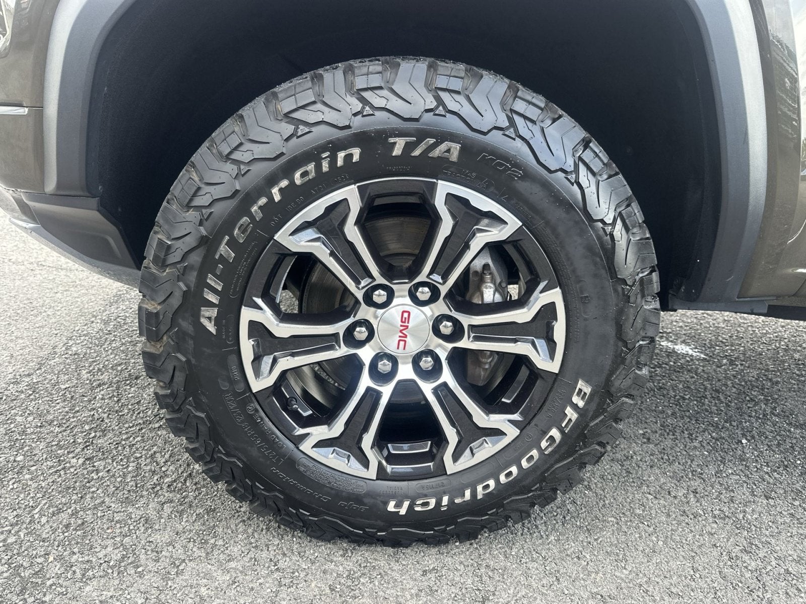2023 GMC Canyon AT4