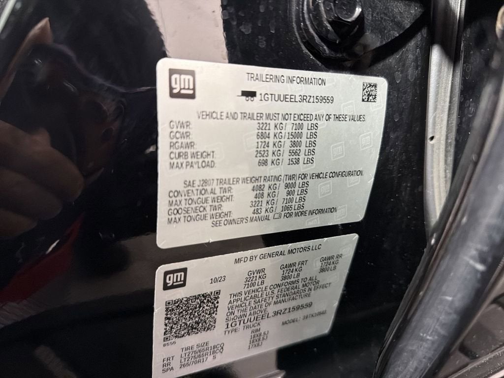 2024 GMC Sierra 1500 AT4