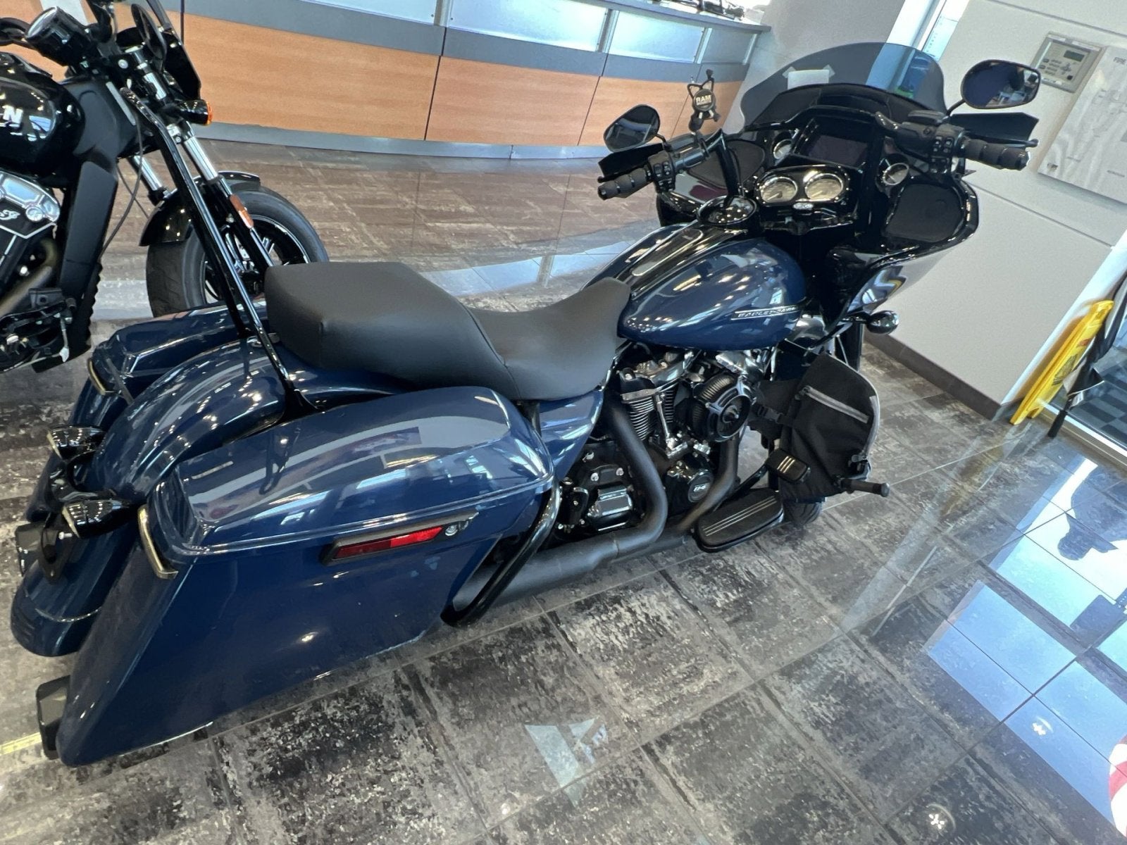 2019 Harley-Davidson Road Glide Base