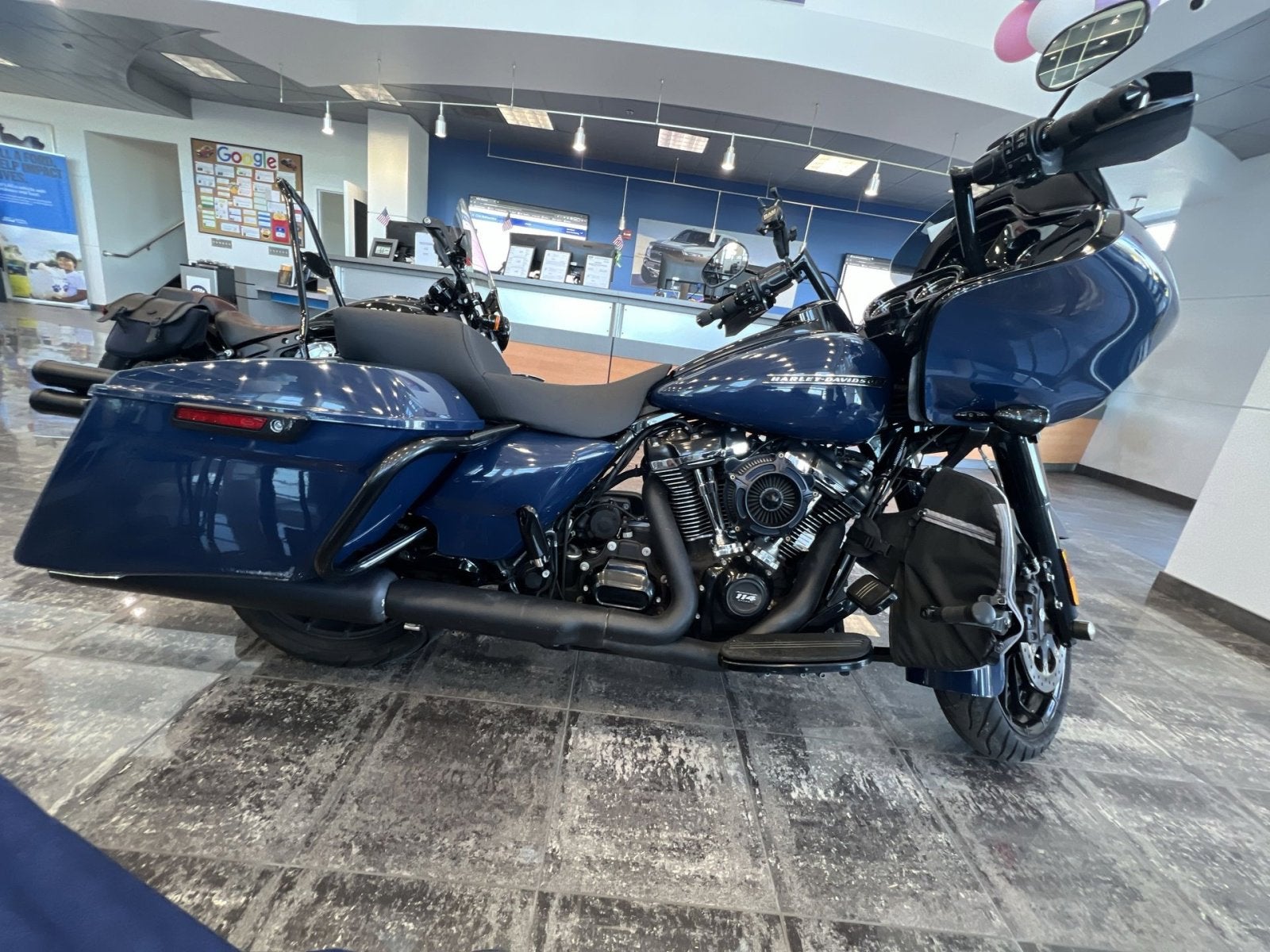 2019 Harley-Davidson Road Glide Base