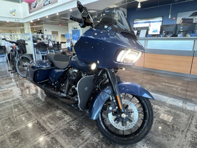 2019 Harley-Davidson Road Glide Base