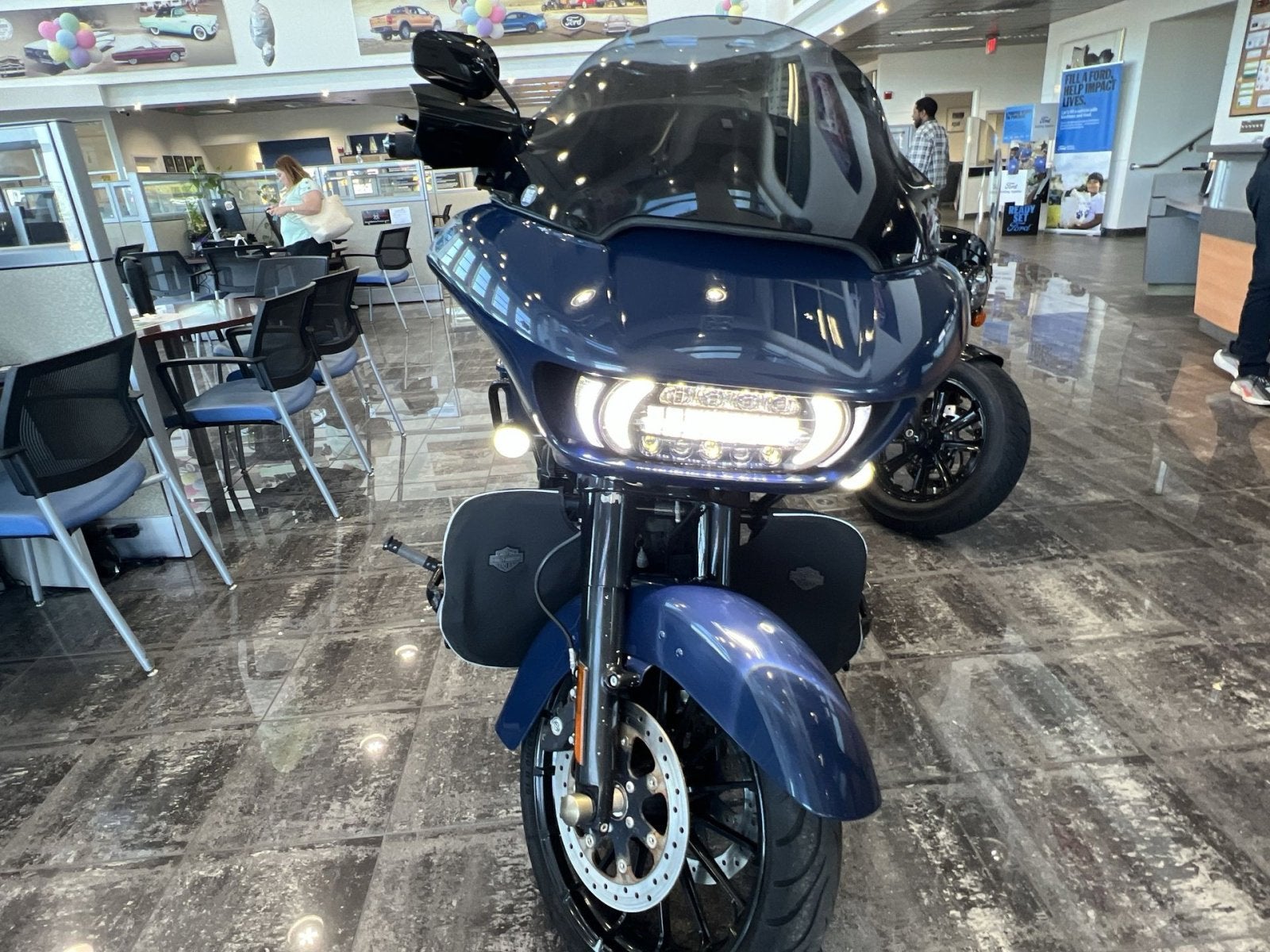 2019 Harley-Davidson Road Glide Base