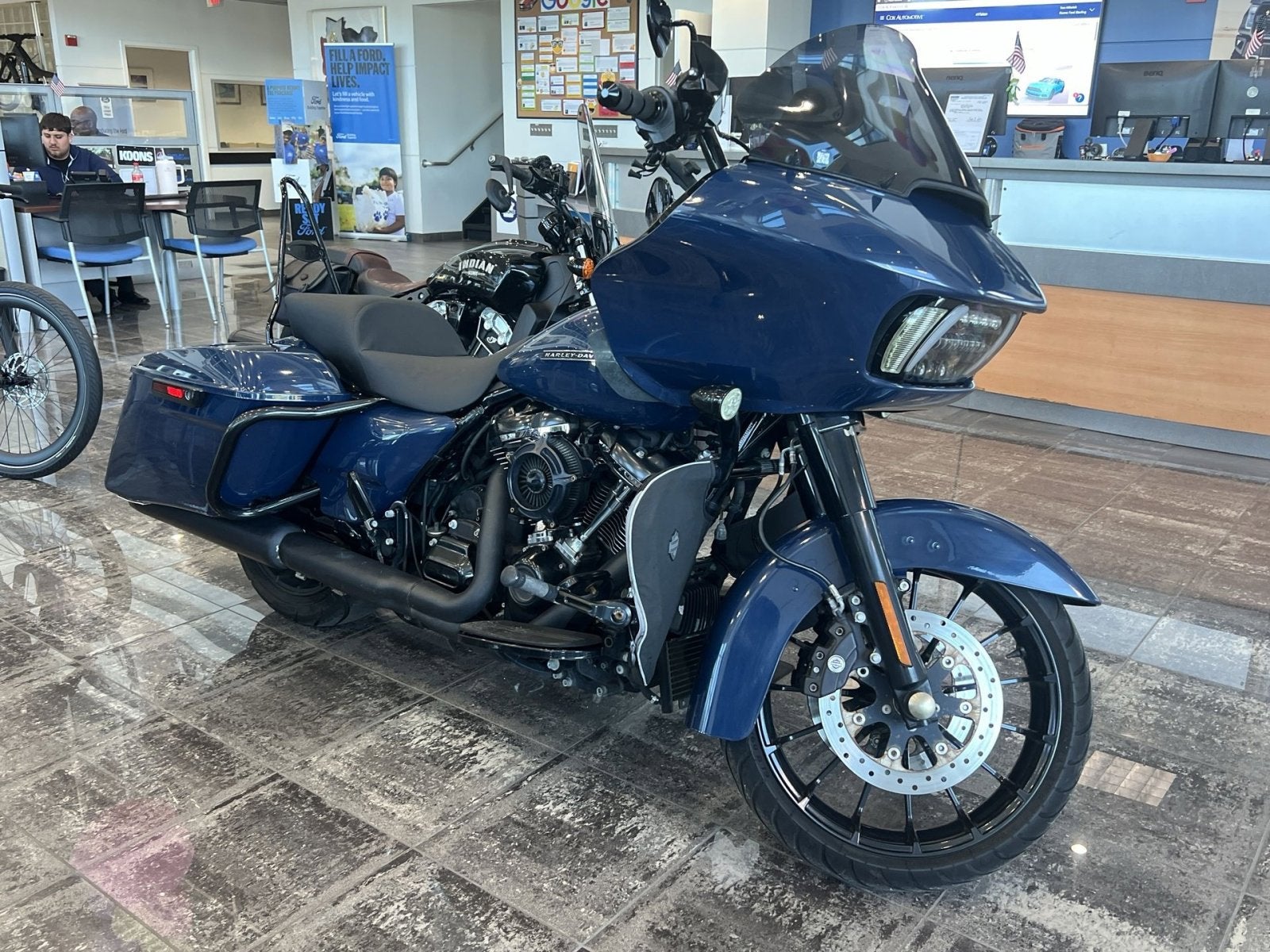 2019 Harley-Davidson Road Glide Base