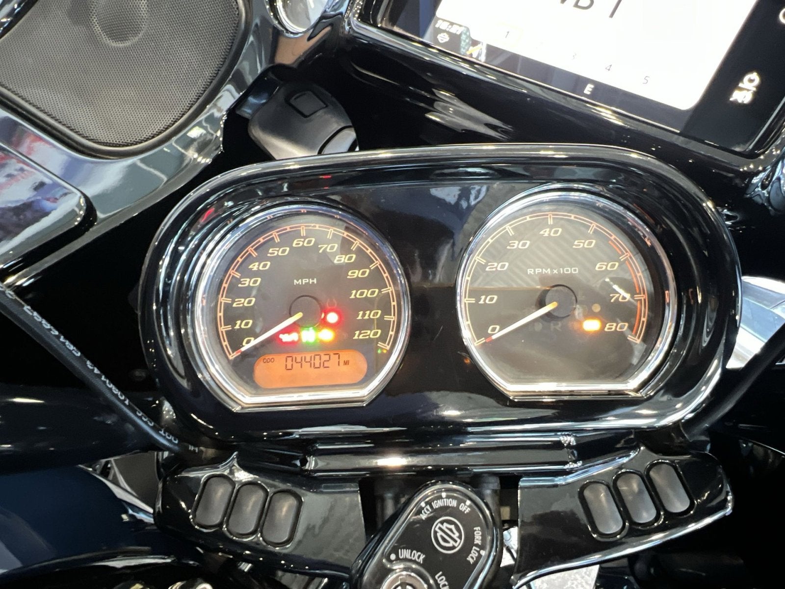 2019 Harley-Davidson Road Glide Base