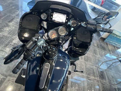 2019 Harley-Davidson Road Glide Base
