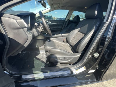 2017 Nissan Maxima SR