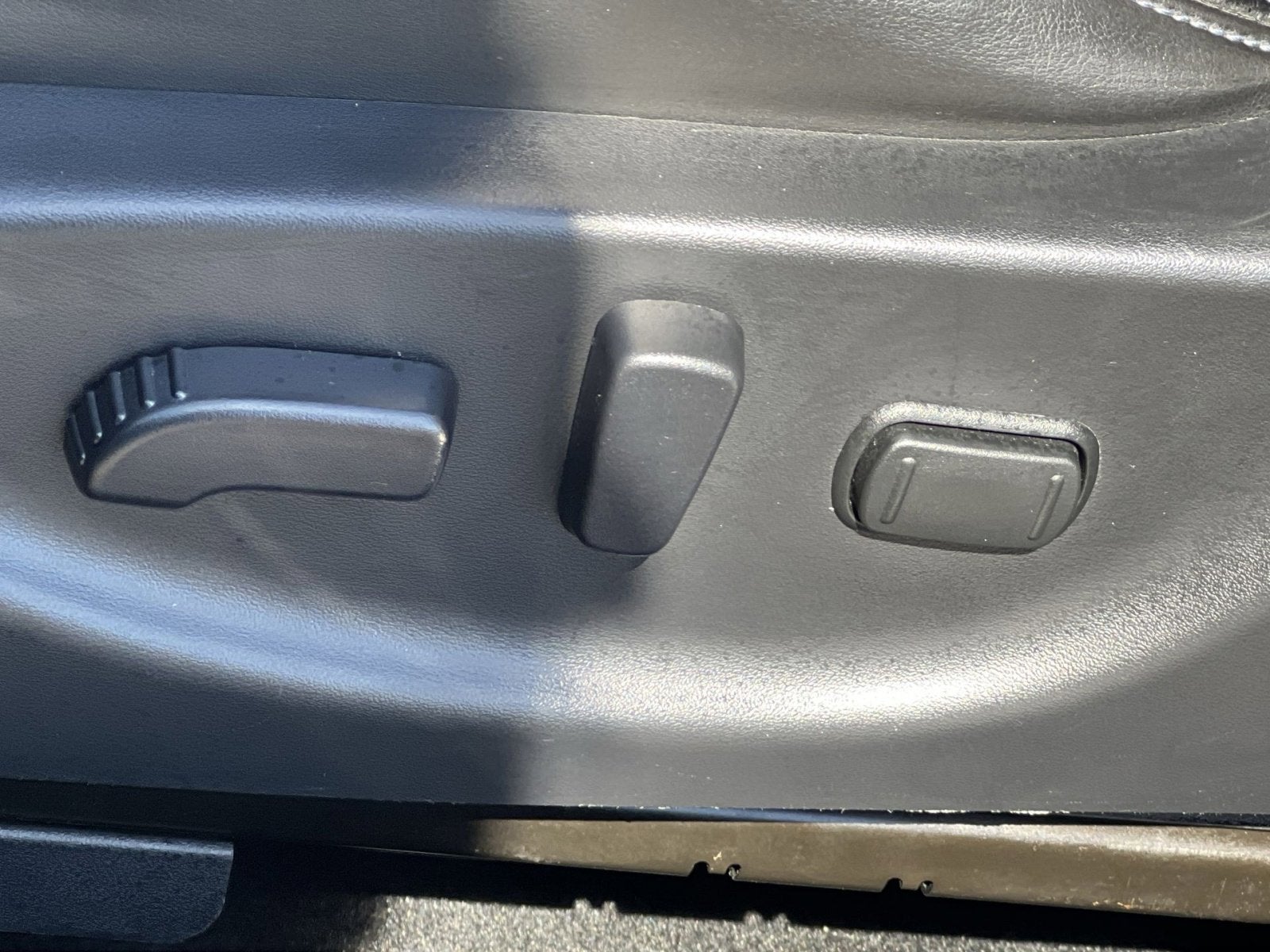 2017 Nissan Maxima SR