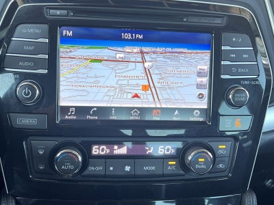 2017 Nissan Maxima SR