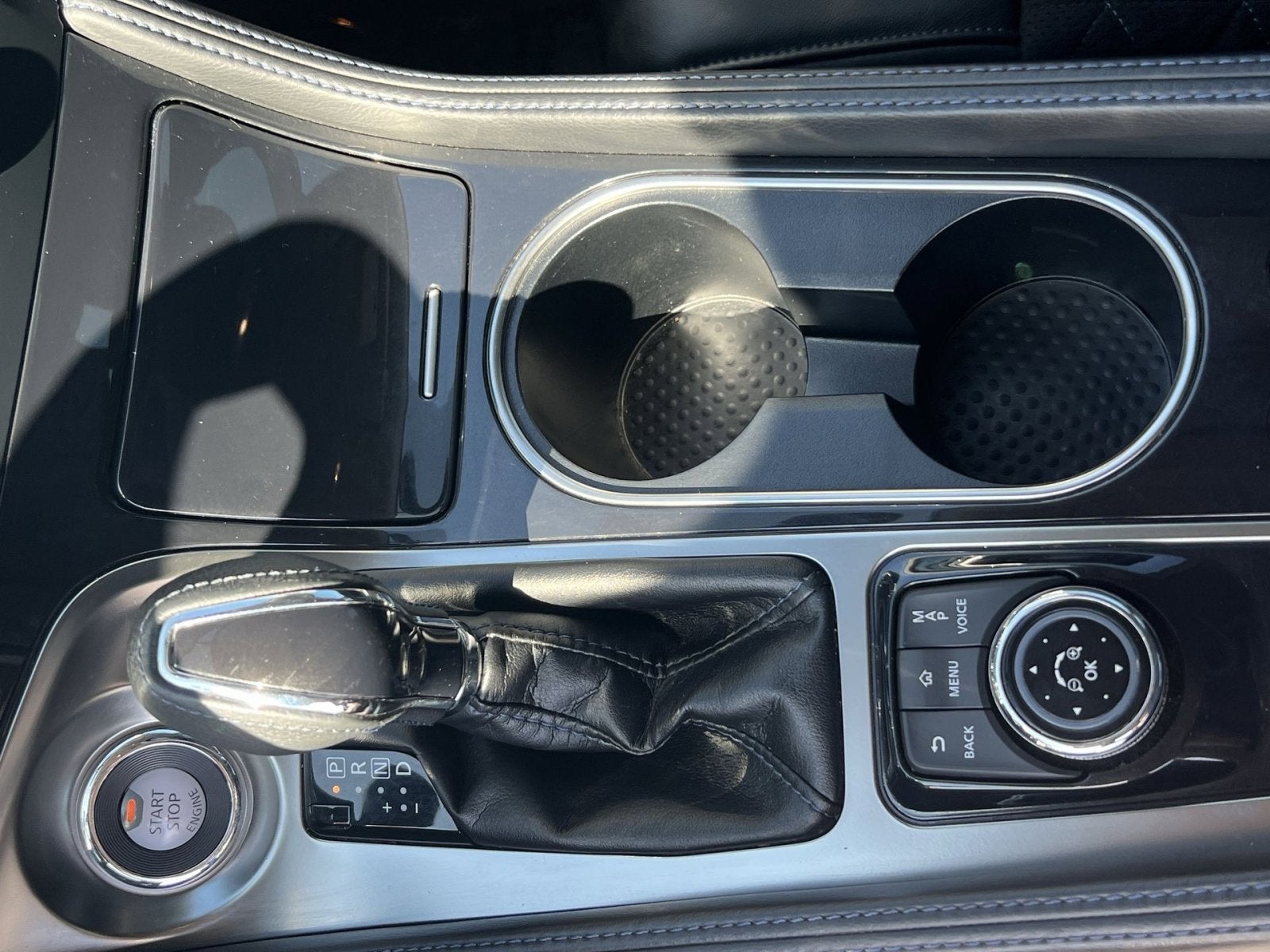 2017 Nissan Maxima SR