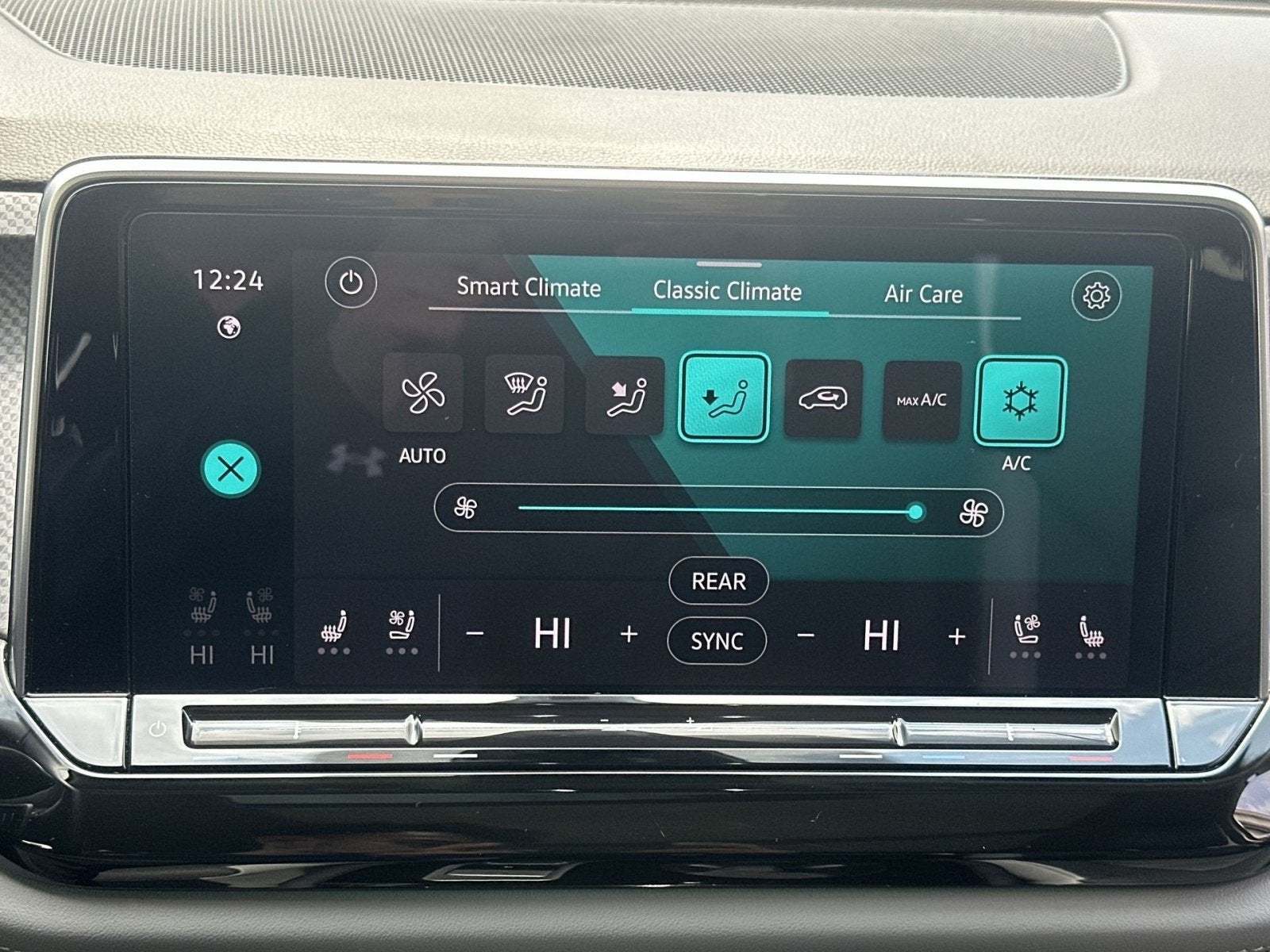 2025 Volkswagen Atlas 2.0T Peak Edition