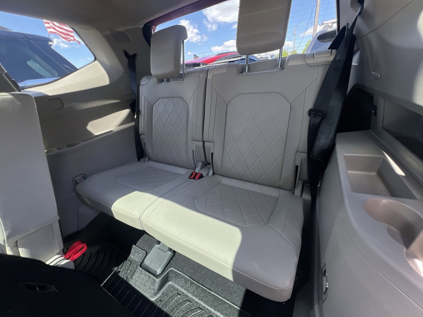 2024 Volkswagen Atlas 2.0T SEL Premium R-Line