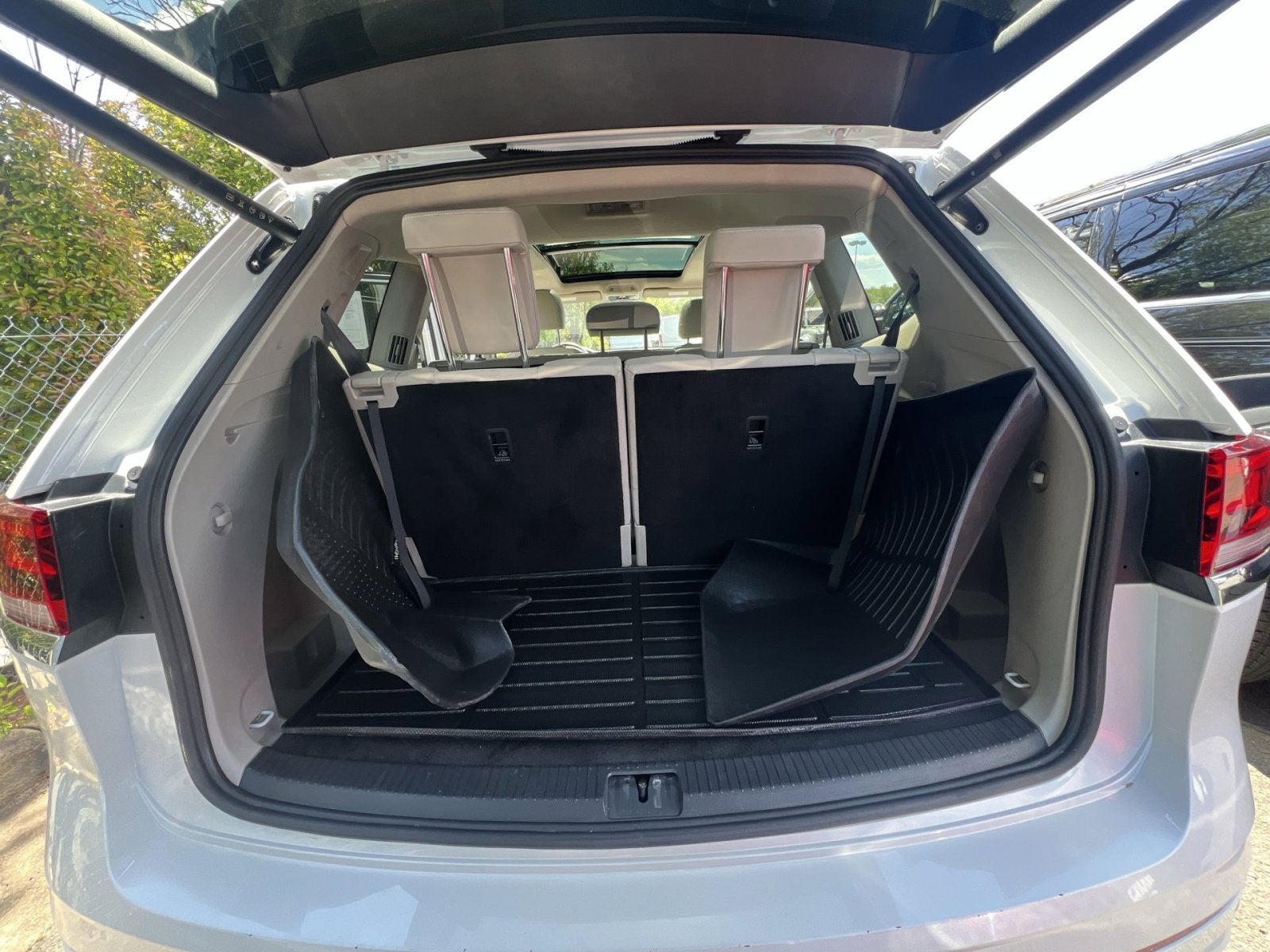 2024 Volkswagen Atlas 2.0T SEL Premium R-Line