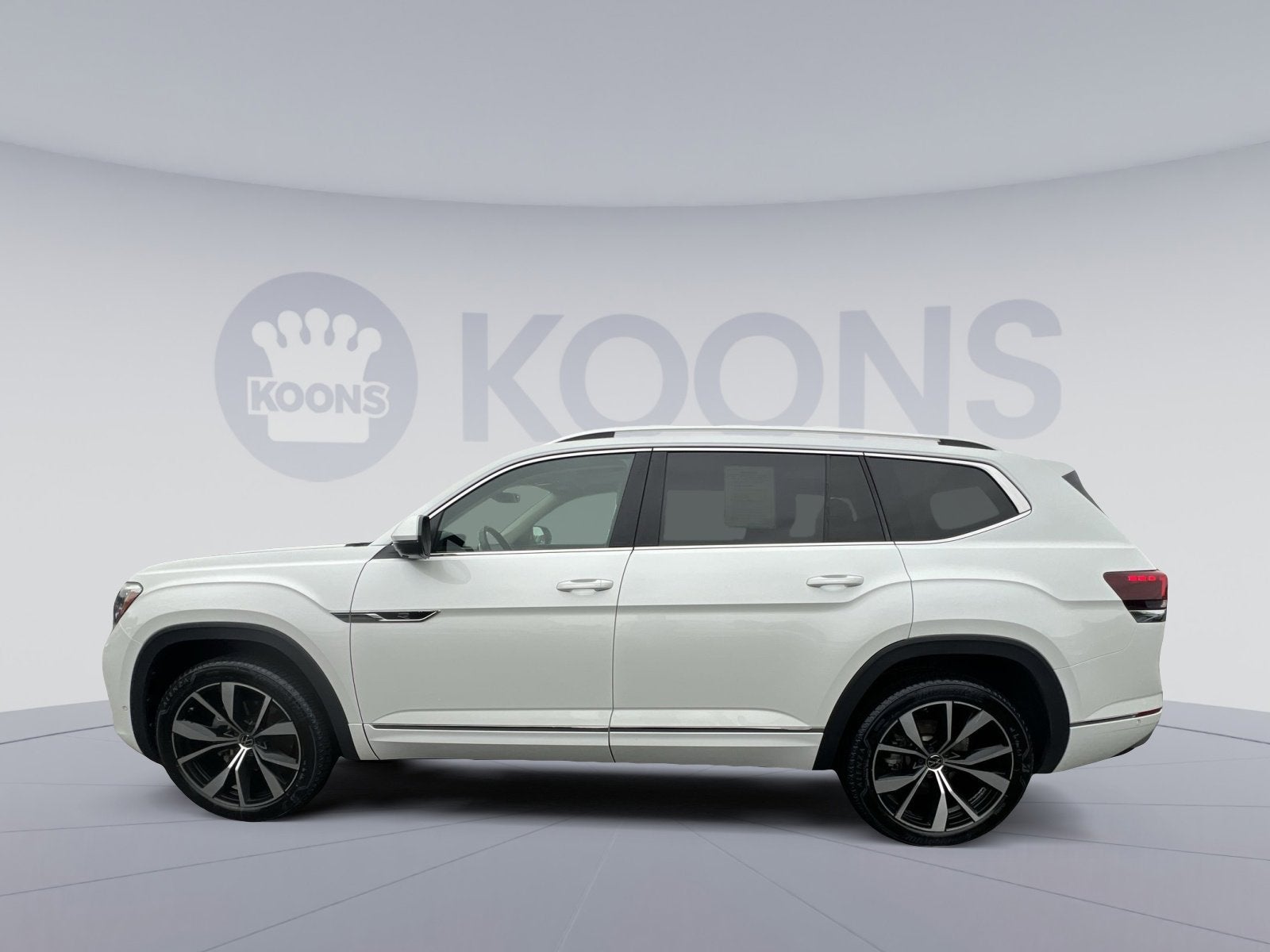 2024 Volkswagen Atlas 2.0T SEL Premium R-Line