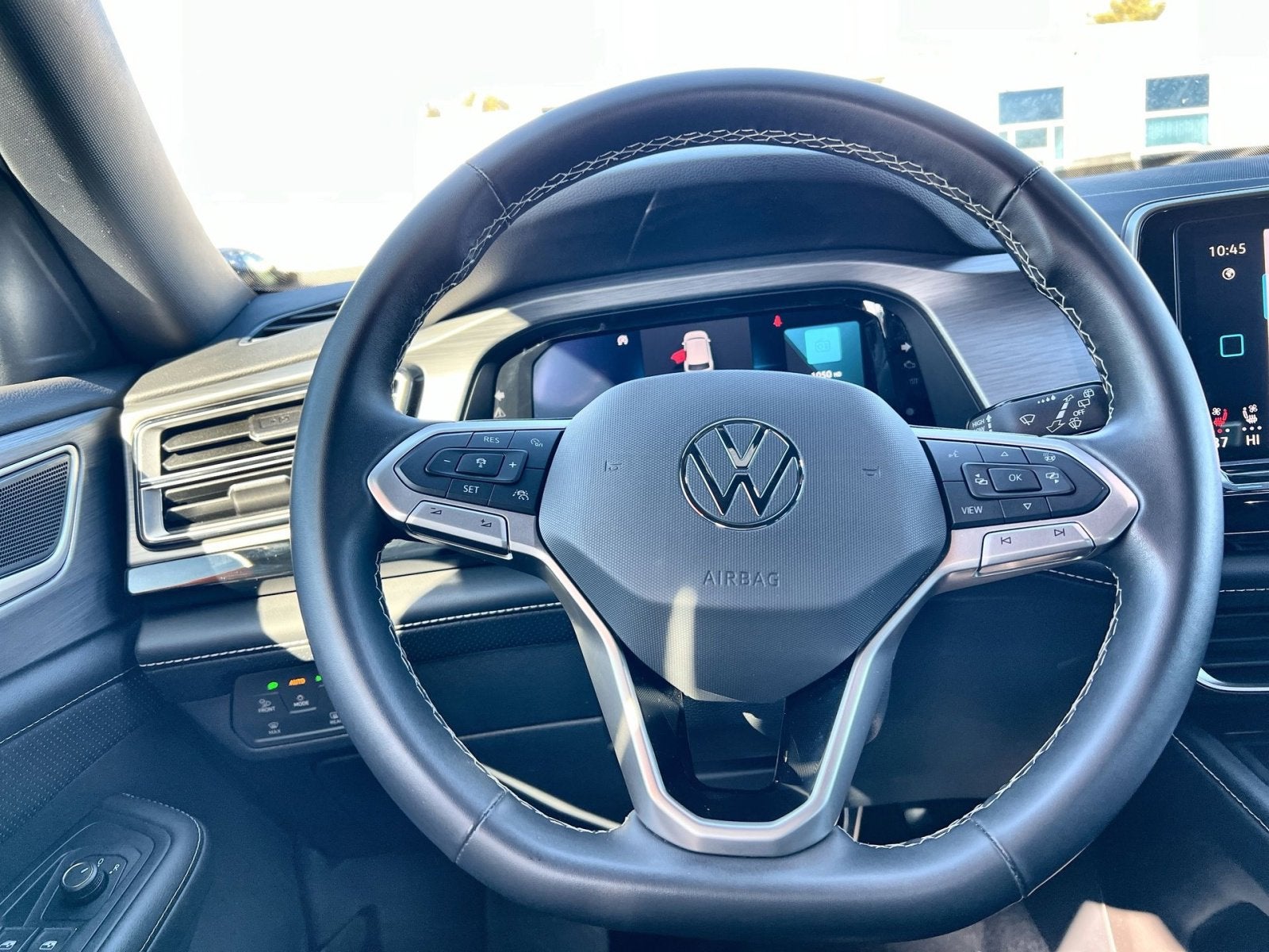 2024 Volkswagen Atlas Cross Sport 2.0T SE w/Technology