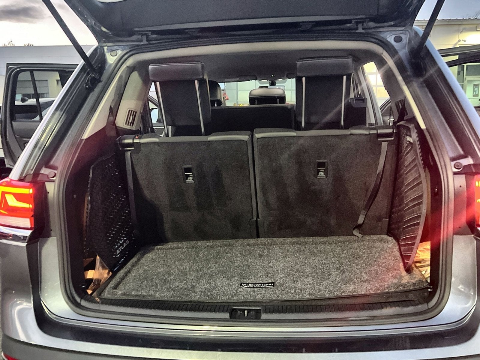 2022 Volkswagen Atlas 3.6L V6 SE w/Technology