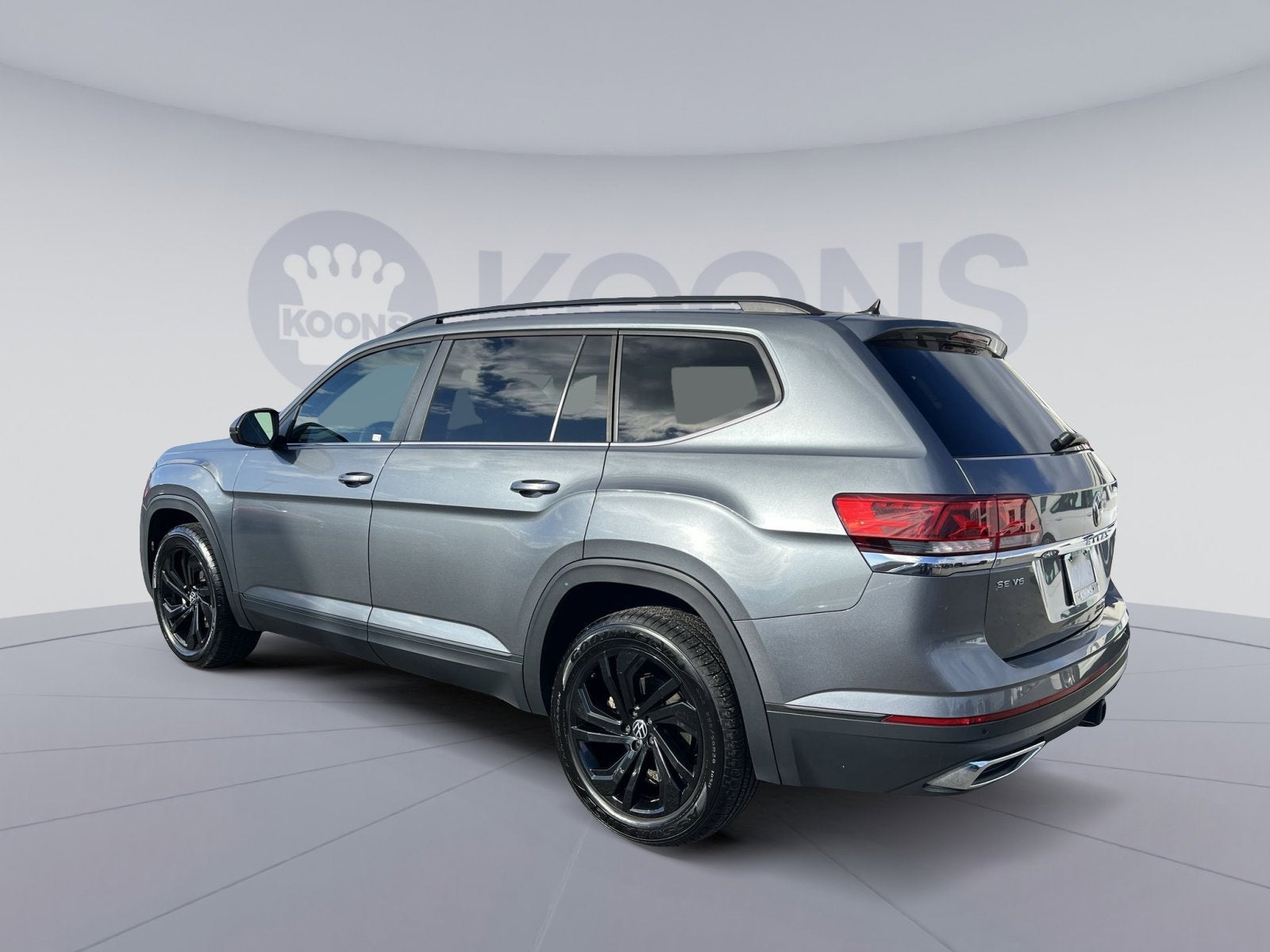 2022 Volkswagen Atlas 3.6L V6 SE w/Technology