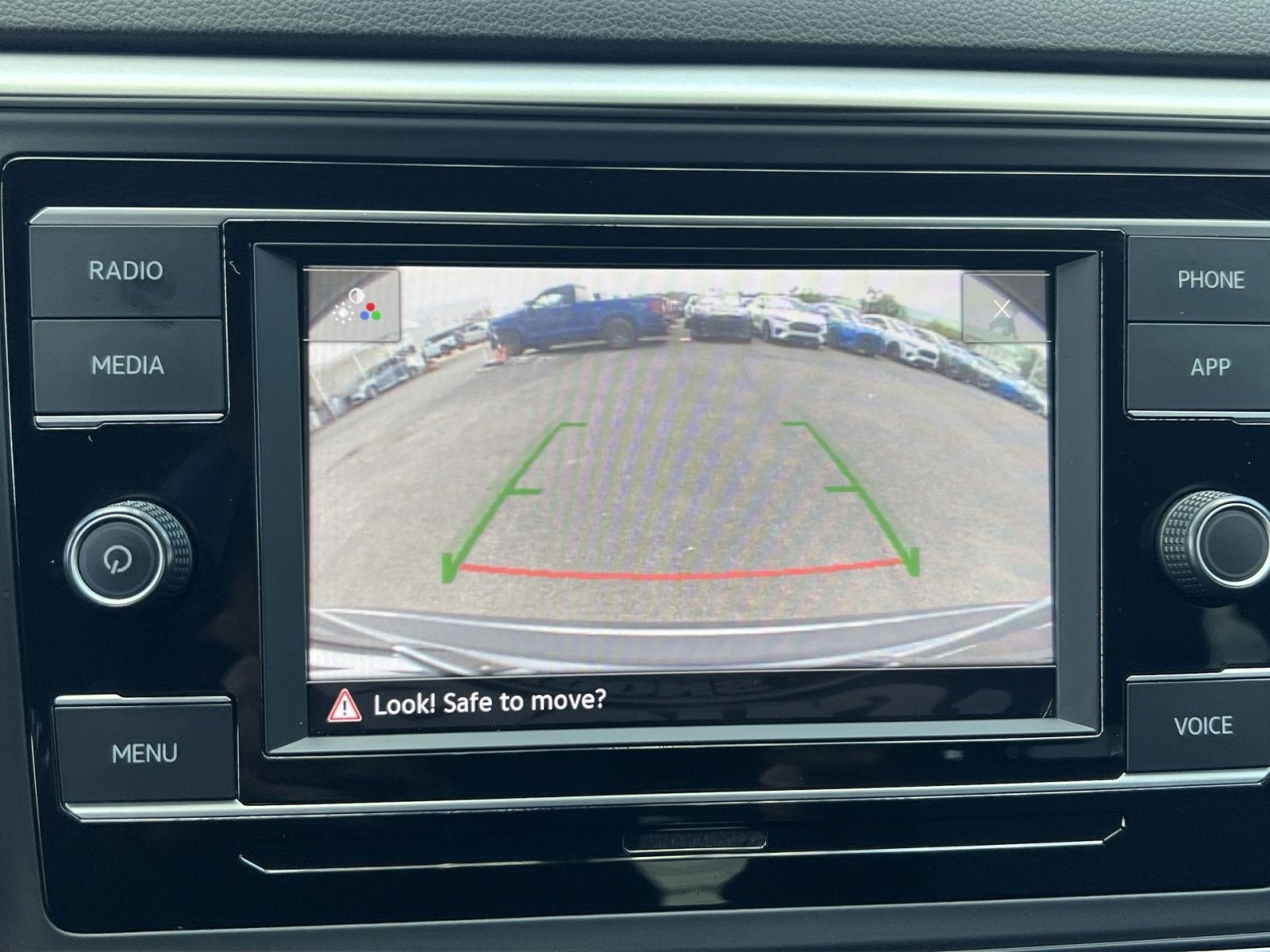 2022 Volkswagen Atlas Cross Sport 2.0T SE