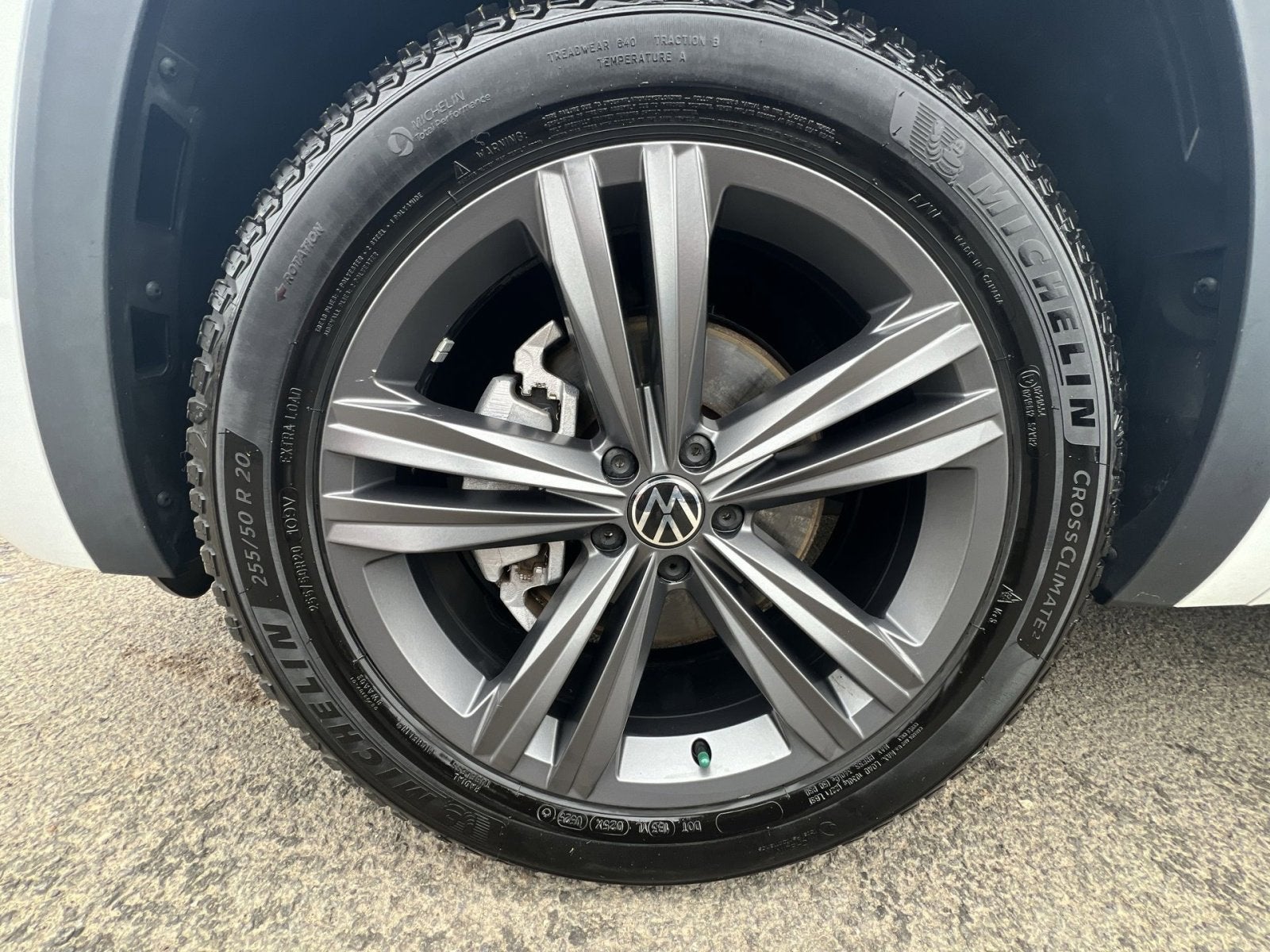 2021 Volkswagen Atlas 3.6L V6 SE w/Technology R-Line