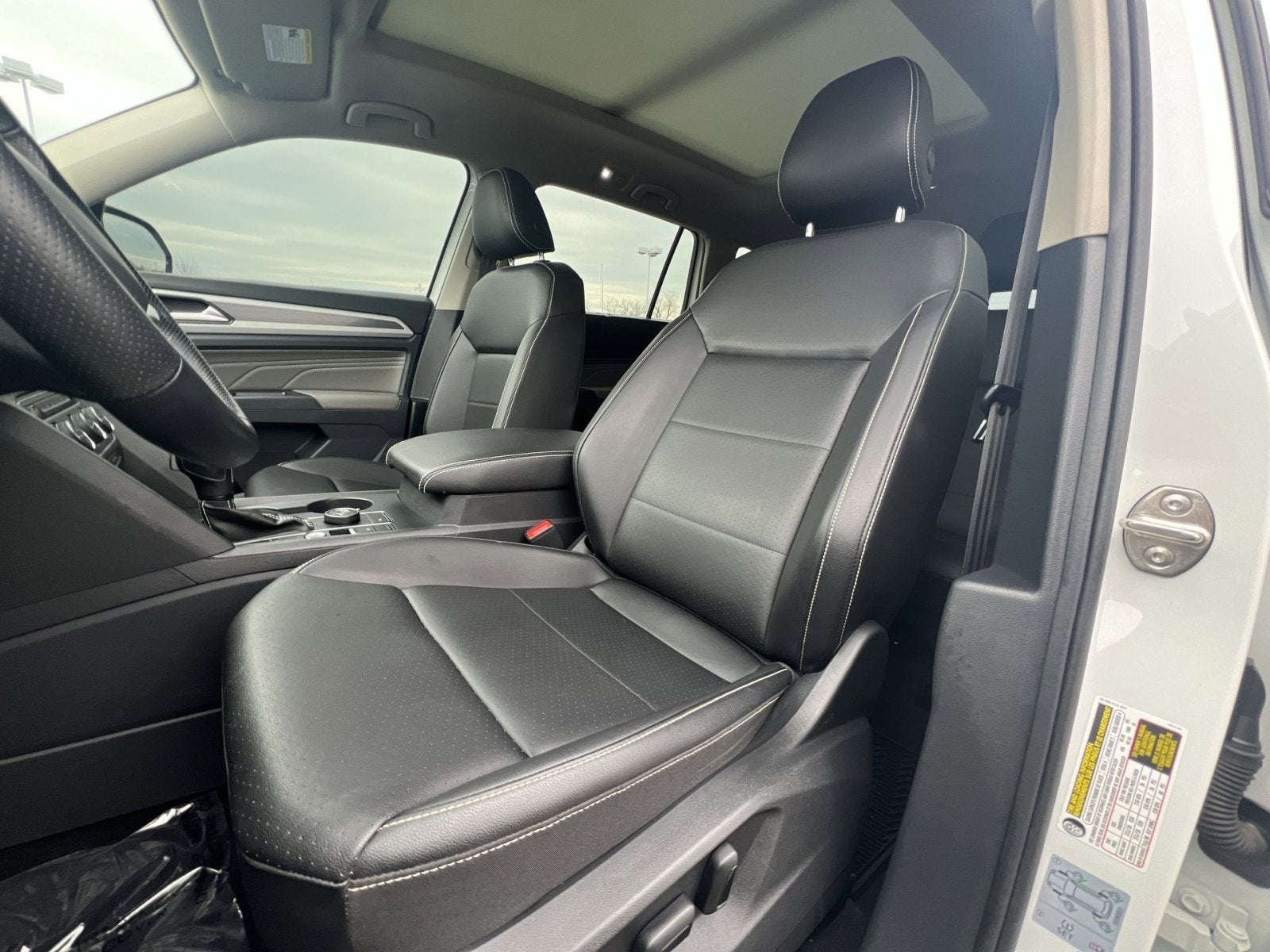 2021 Volkswagen Atlas 3.6L V6 SE w/Technology R-Line