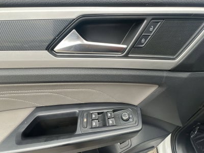 2021 Volkswagen Atlas 3.6L V6 SE w/Technology R-Line