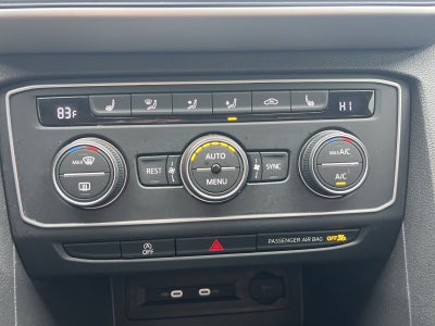 2021 Volkswagen Atlas 3.6L V6 SE w/Technology R-Line