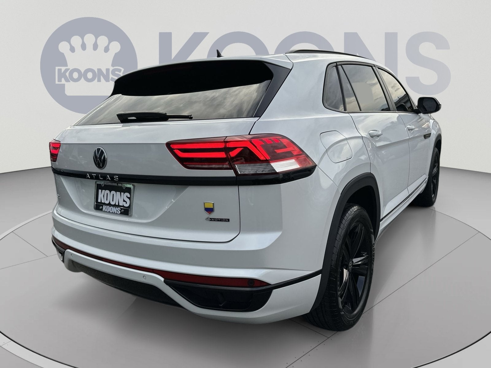 2023 Volkswagen Atlas Cross Sport 2.0T SEL R-Line Black
