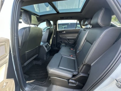 2023 Volkswagen Atlas Cross Sport 2.0T SEL R-Line Black