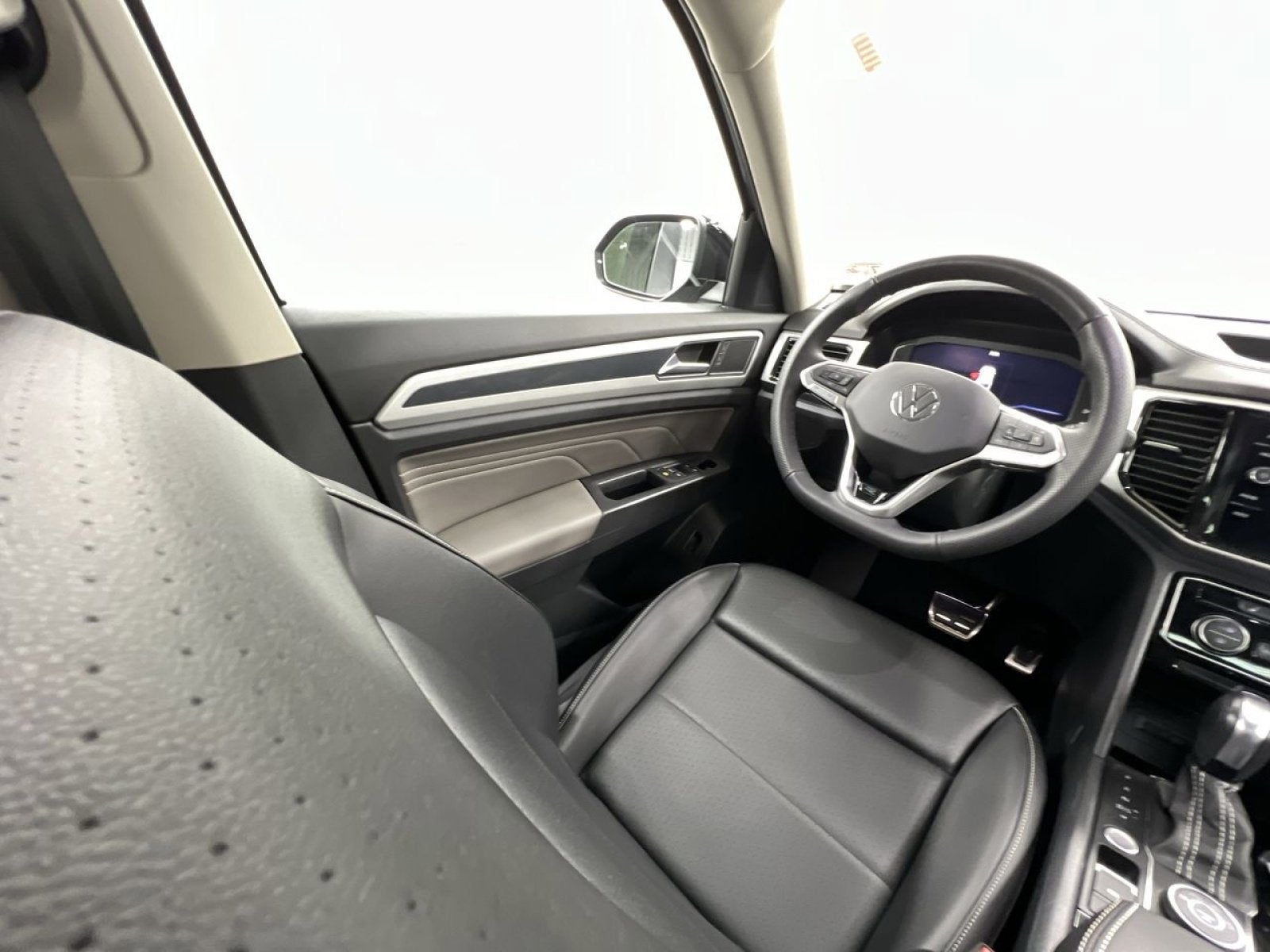 2022 Volkswagen Atlas 3.6L V6 SEL R-Line