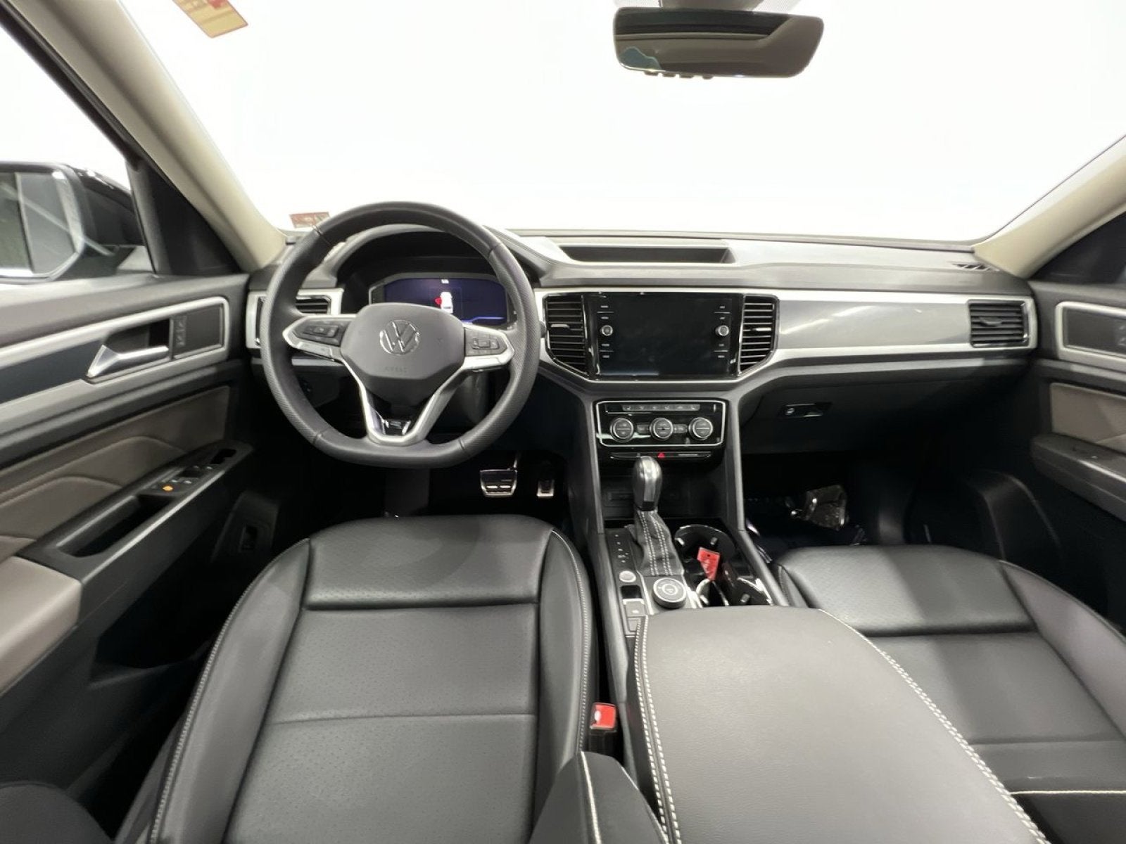 2022 Volkswagen Atlas 3.6L V6 SEL R-Line